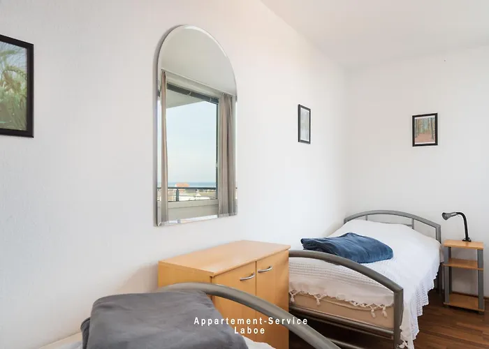 Erholungszentrum W32 아파트 *